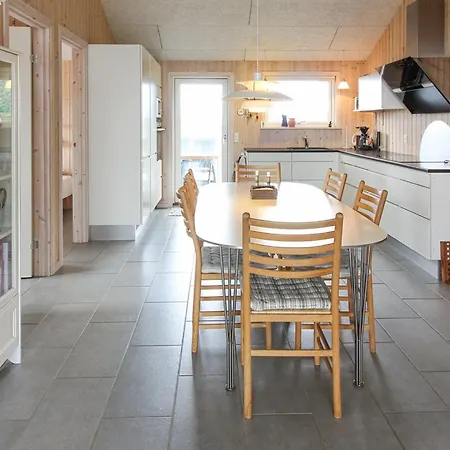 Griselda - 700m From The Sea By Interhome
